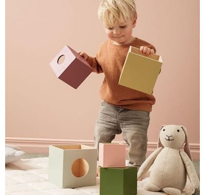 Ξύλινo σετ παιχνιδιού με κύβους Kids Concept Edvin στο Bebe Maison
