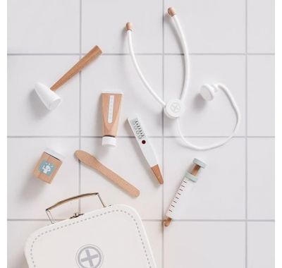 Ξύλινο βαλιτσάκι γιατρού Kids Concept λευκό στο Bebe Maison