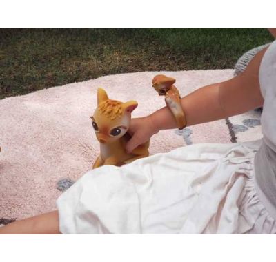 Μασητικό βραχιολάκι Olie & Carol  από φυσικό καουτσούκ ελαφάκι Olive στο Bebe Maison