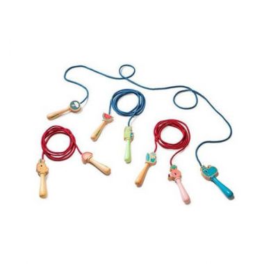 Σχοινάκι με ξύλινες λαβές Lilliputiens Μάριους στο Bebe Maison