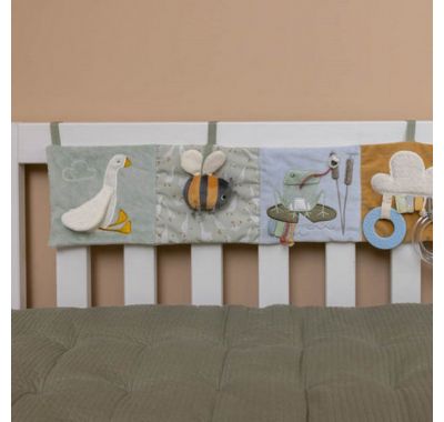 Υφασμάτινο κρεμαστό παιχνίδι δραστηριοτήτων για κρεβάτι Little Dutch little goose στο Bebe Maison