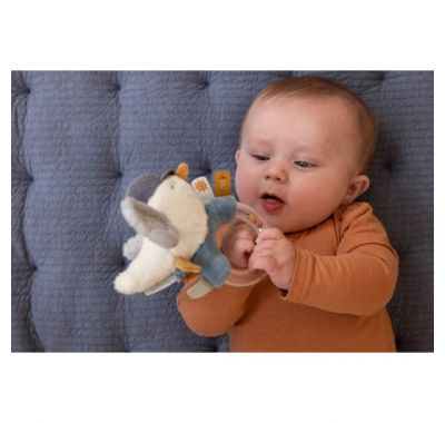 Υφασμάτινη κουδουνίστρα Little Dutch με κρίκο sailors bay στο Bebe Maison