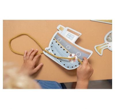 Σετ 5 χαρτονένιες κάρτες με κορδόνι Little Dutch sailors bay στο Bebe Maison