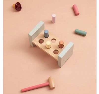 Ξύλινο παιχνίδι δεξιοτεχνίας με σφυρί Kids Concept edvin πολύχρωμο στο Bebe Maison