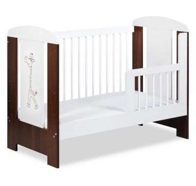 Ολοκληρωμένο βρεφικό δωμάτιο μαζί με ντουλάπα Klups Giraffe λευκό - καρυδί 120*60cm στο Bebe Maison