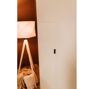 Βρεφική τρίφυλλη ντουλάπα Klups Mia 137x52x191 στο Bebe Maison