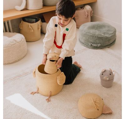 Μίνι καλάθι αποθήκευσης Lorena Canals Charlie το κοτοπουλάκι στο Bebe Maison