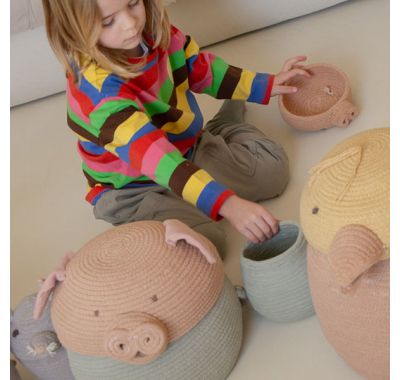 Μίνι καλάθι αποθήκευσης Lorena Canals Peggy το γουρουνάκι στο Bebe Maison