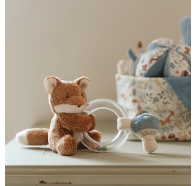 Υφασμάτινη κουδουνίστρα αλεπού Little Dutch με κρίκο Forest Friends GRS στο Bebe Maison