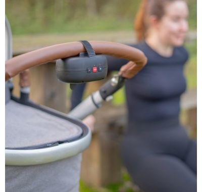 Επαναφορτιζόμενη συσκευή αυτόματης δόνησης για καρότσι Zazu Robby Rocker στο Bebe Maison