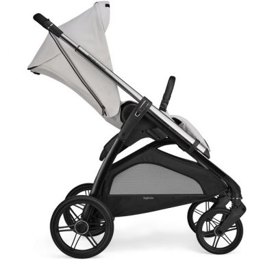 Βρεφικό καρότσι Inglesina Aptica Opal Ivory με σκελετό Litio Black στο Bebe Maison