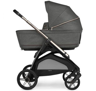 Πολυκαρότσι 3 σε 1 Inglesina Aptica Quattro Velvet Grey με σκελετό Palladio Black στο Bebe Maison