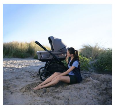 Πολυκαρότσι 3 σε 1 Inglesina Aptica XT Quattro Canyon Grey με σκελετό Nero στο Bebe Maison