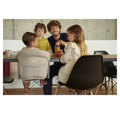 Φορητό καρεκλάκι φαγητού Inglesina Fast Charcoal Grey στο Bebe Maison