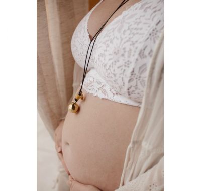 Μουσικό μενταγιόν εγκυμοσύνης ProudMama Babybel Gold hands στο Bebe Maison