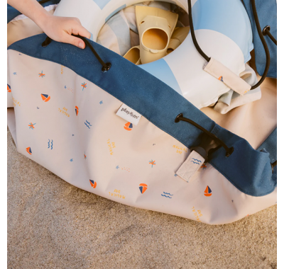 Αδιάβροχο στρώμα παιχνιδιού και τσάντα 2 σε 1 PLAY&GO Outdoor Magical Days στο Bebe Maison