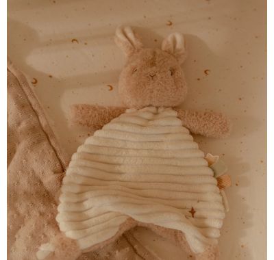 Υφασμάτινο ανάγλυφο ντουντού  κουνελάκι Little Dutch Newborn Naturals στο Bebe Maison