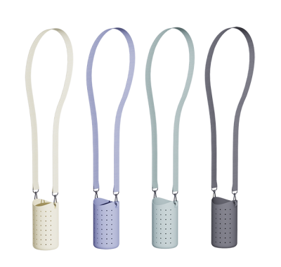 Σιλικονούχος θήκη με ιμάντα & συλλεκτικά Charms Asobu Bestie sling για παγουράκι Smoke στο Bebe Maison