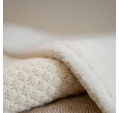 Κουβέρτα πλεκτή Little Dutch με επένδυση fleece Soft White 110x140 στο Bebe Maison