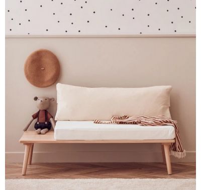 Ξύλινο καθιστικό έπιπλο Kids Concept με μαξιλάρια SAGA φυσικό-κρεμ στο Bebe Maison