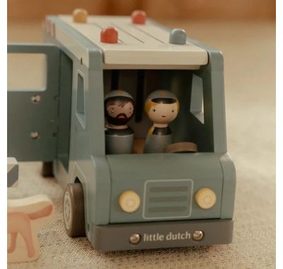 Ξύλινo αστυνομικό βαν Little Dutch στο Bebe Maison