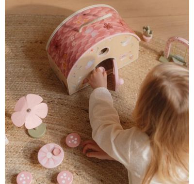 Ξύλινo φορητό κουκλόσπιτο Little Dutch Fairy Garden στο Bebe Maison