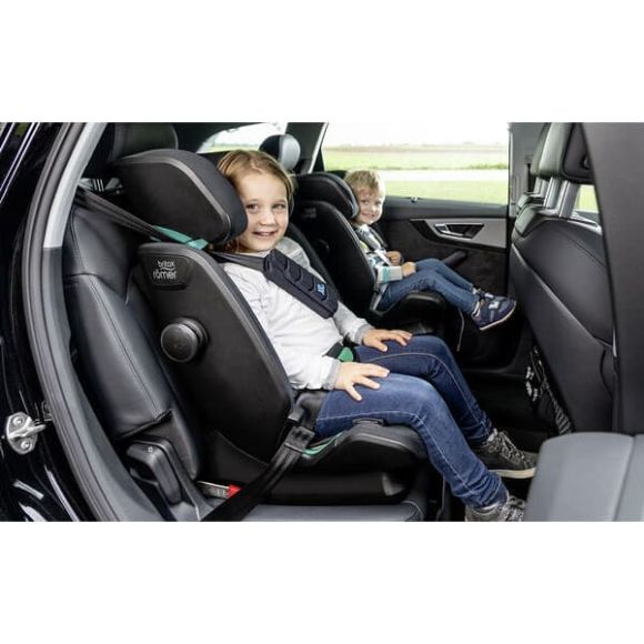 Παιδικό κάθισμα αυτοκινήτου Britax Romer Advansafix i-Size Cool Flow Silver στο Bebe Maison