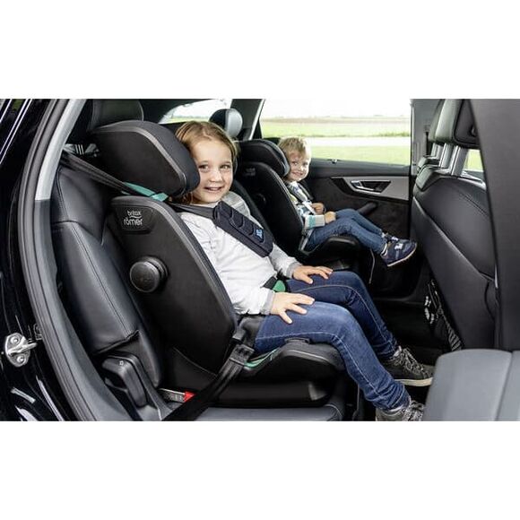 Παιδικό κάθισμα αυτοκινήτου Britax Romer Advansafix M i-Size Burgundy Red στο Bebe Maison