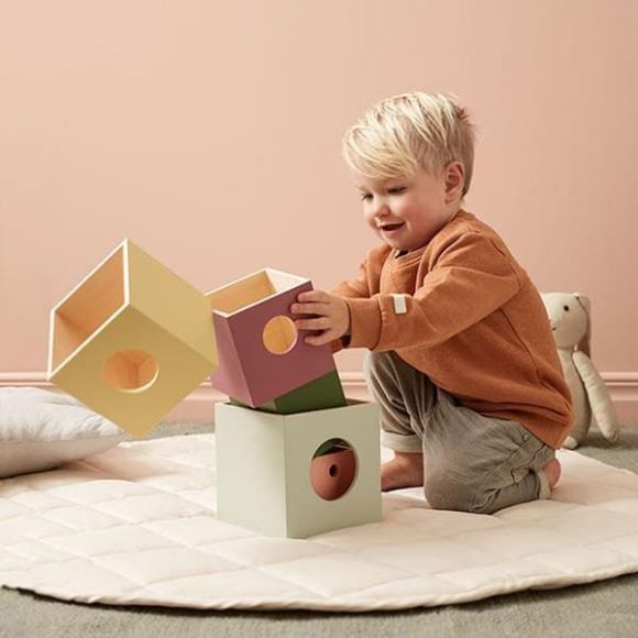 Ξύλινo σετ παιχνιδιού με κύβους Kids Concept Edvin στο Bebe Maison