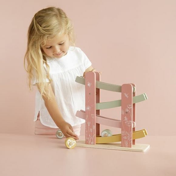 Ξύλινη πίστα αγώνων με αυτοκινητάκια Little Dutch Flowers στο Bebe Maison