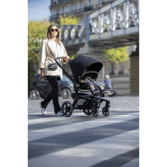 Βρεφικό καρότσι Joolz Hub+ Timeless Taupe ΕΚΘΕΣΗΣ στο Bebe Maison