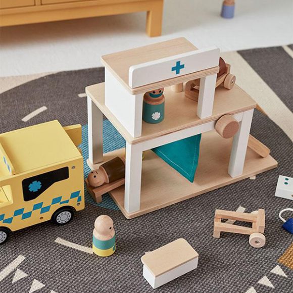 Ξύλινο νοσοκομείο KIds Concept aiden στο Bebe Maison