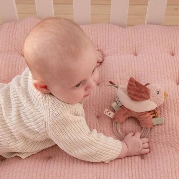 Υφασμάτινη κουδουνίστρα Little Dutch με κρίκο flowers & butterflies στο Bebe Maison