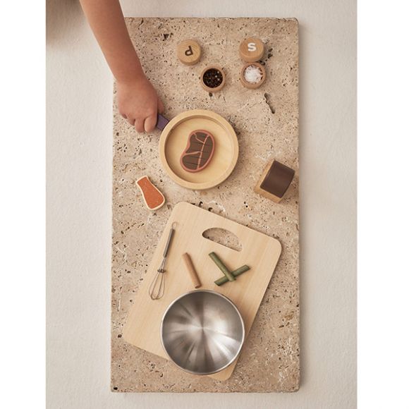 Ξύλινο καλαθάκι Kids Concept με τρόφιμα Kid's hub στο Bebe Maison