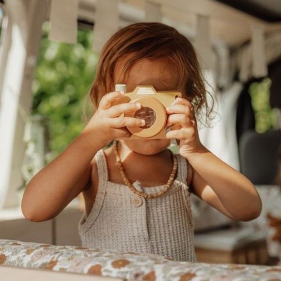 Ξύλινη φωτογραφική μηχανή Little Dutch Vintage FSC στο Bebe Maison