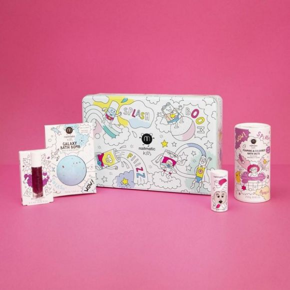 Nailmatic gift set with Zouzou polish, lip gloss cherry, lagoon foaming salt, bath bomb Comet στο Bebe Maison