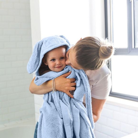 Βρεφική κάπα - μπουρνούζι Minene Cuddly Towel (2 σε 1) σιέλ στο Bebe Maison