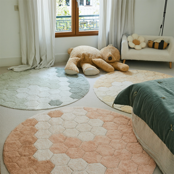 Χαλί δωματίου στρόγγυλο Lorena Canals Round Honeycomb Rose 140 εκ. στο Bebe Maison