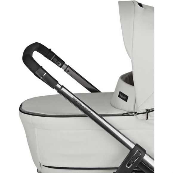 Πολυκαρότσι 3 σε 1 Inglesina Aptica Quattro Opal Ivory με σκελετό Litio Black στο Bebe Maison