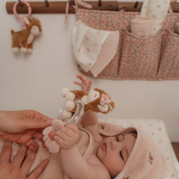 Υφασμάτινη κουδουνίστρα ελαφάκι Little Dutch με κρίκο Fairy Garden GRS στο Bebe Maison