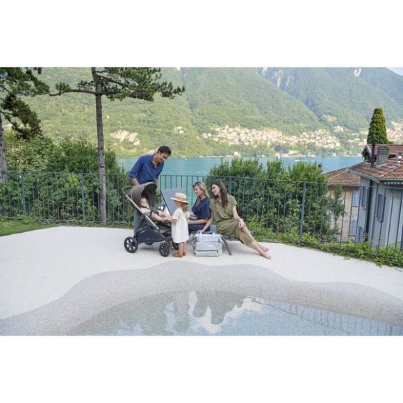 Βρεφικό καρότσι Inglesina Aptica Platinum Grey με σκελετό Litio Black στο Bebe Maison