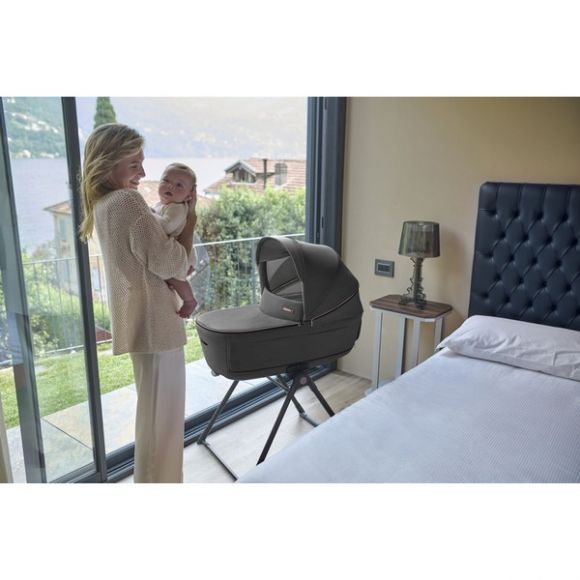 Πολυκαρότσι 3 σε 1 Inglesina Aptica Quattro Platinum Grey με σκελετό Litio Black στο Bebe Maison