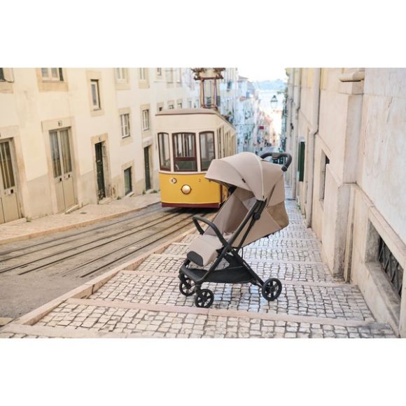 Καρότσι περιπάτου Inglesina Quid3 Cosmic black στο Bebe Maison