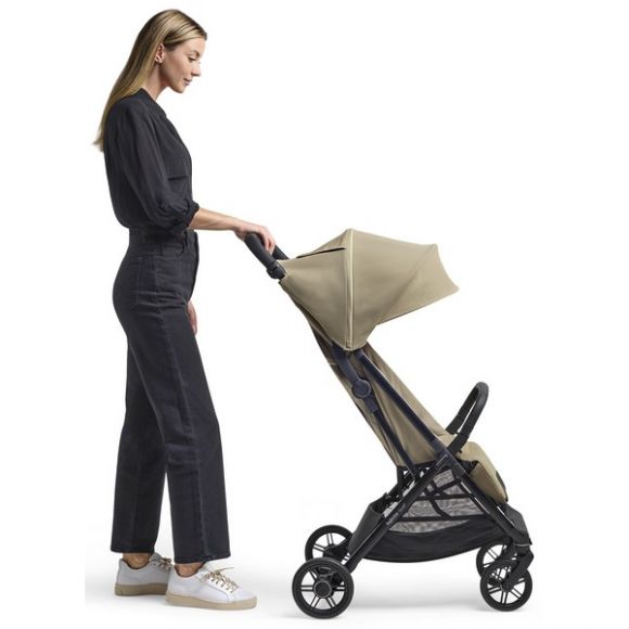 Καρότσι περιπάτου Inglesina Quid3 Cosmic black στο Bebe Maison
