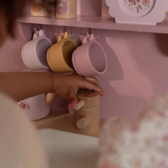 Ξύλινη κουζίνα Little Dutch με αξεσουάρ παιχνιδιού Ροζ FSC στο Bebe Maison