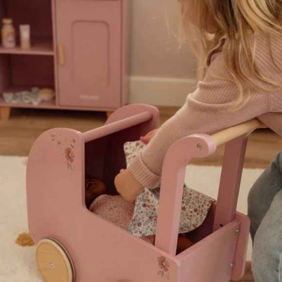 Ξύλινο βρεφικό καρότσι Little Dutch για κούκλες FSC στο Bebe Maison