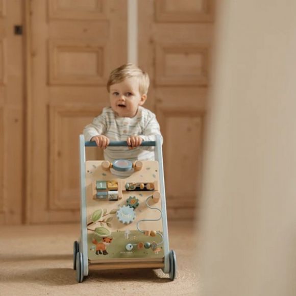 Ξύλινη περπατήστρα δραστηριοτήτων Little Dutch Forest Friends στο Bebe Maison