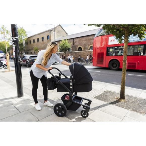 Πολυκαρότσι Joolz Day 3 Gorgeous Grey στο Bebe Maison