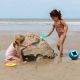 Shovel-sieve-ball for playing in the Ocean Quut blue sand στο Bebe Maison