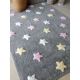 Παιδικό χαλί Lorena Canals γκρι αστέρια ροζ, κίτρινο, λευκό Grey Stars Pink LΟR-C-SΤ-Ρ 120x160 στο Bebe Maison
